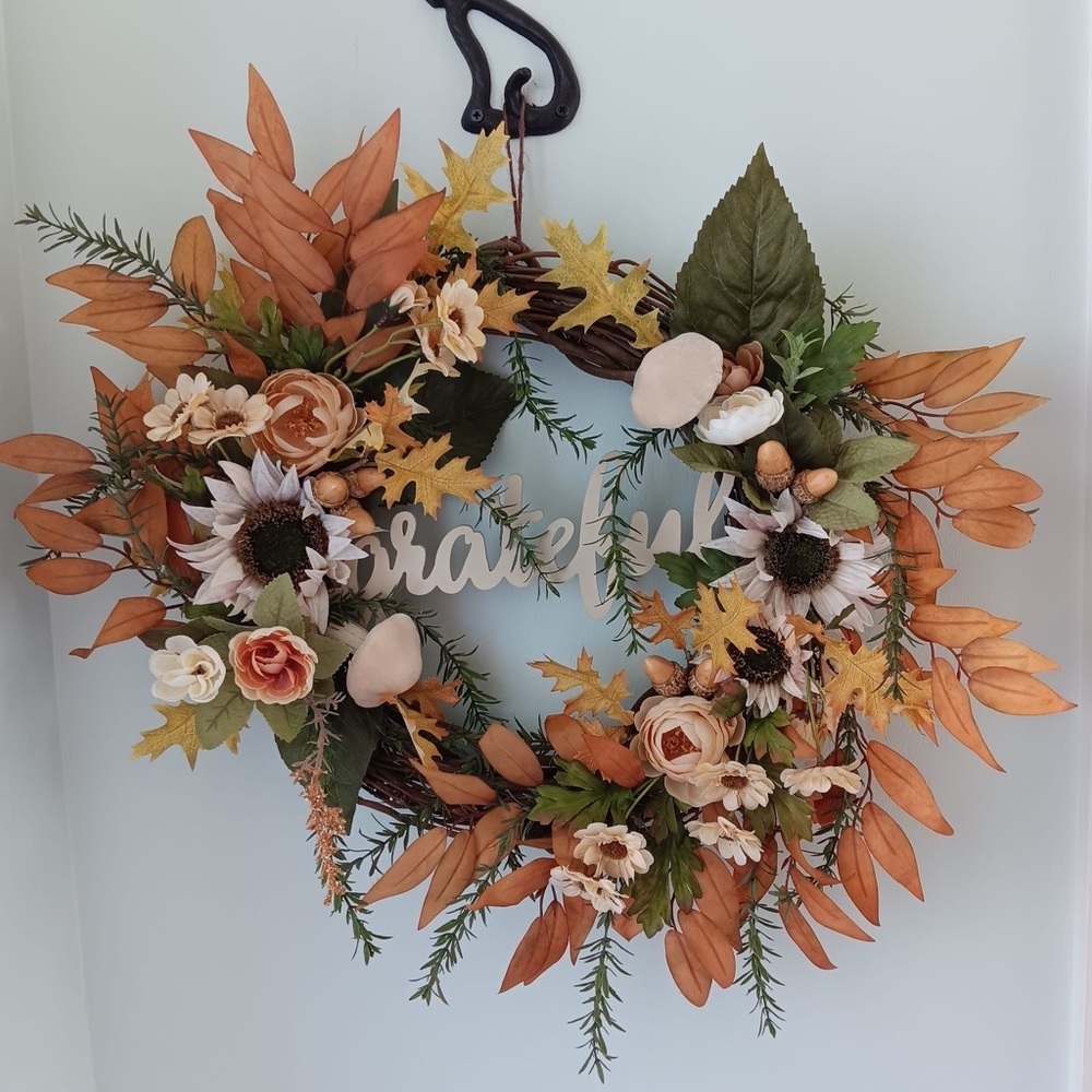 Wreath Flippers Handcrafted 14" Farmhouse "Grateful" Sunflower Wreath